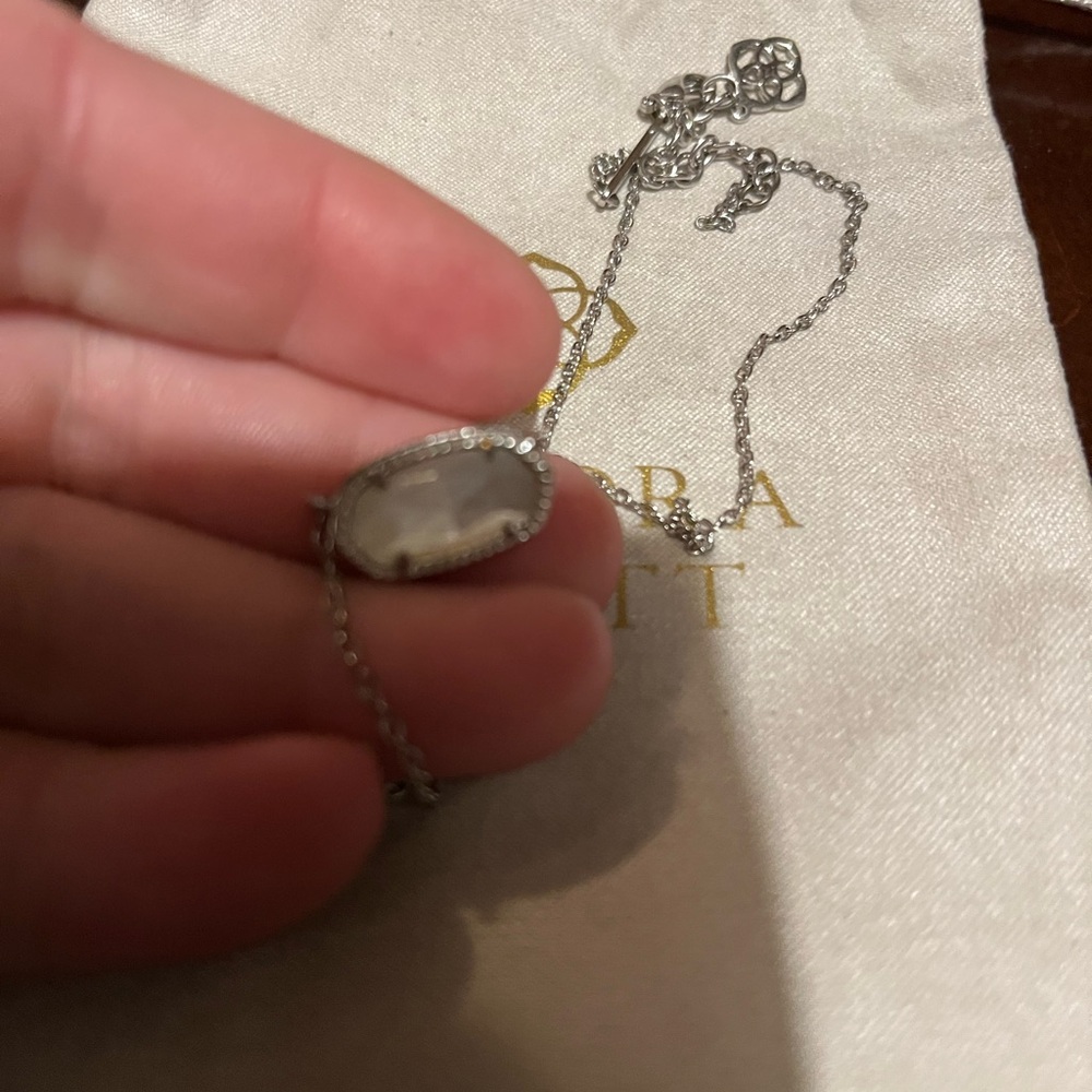 Kendra Scott Silver Mother-of-Pearl Oval Pendant Necklace